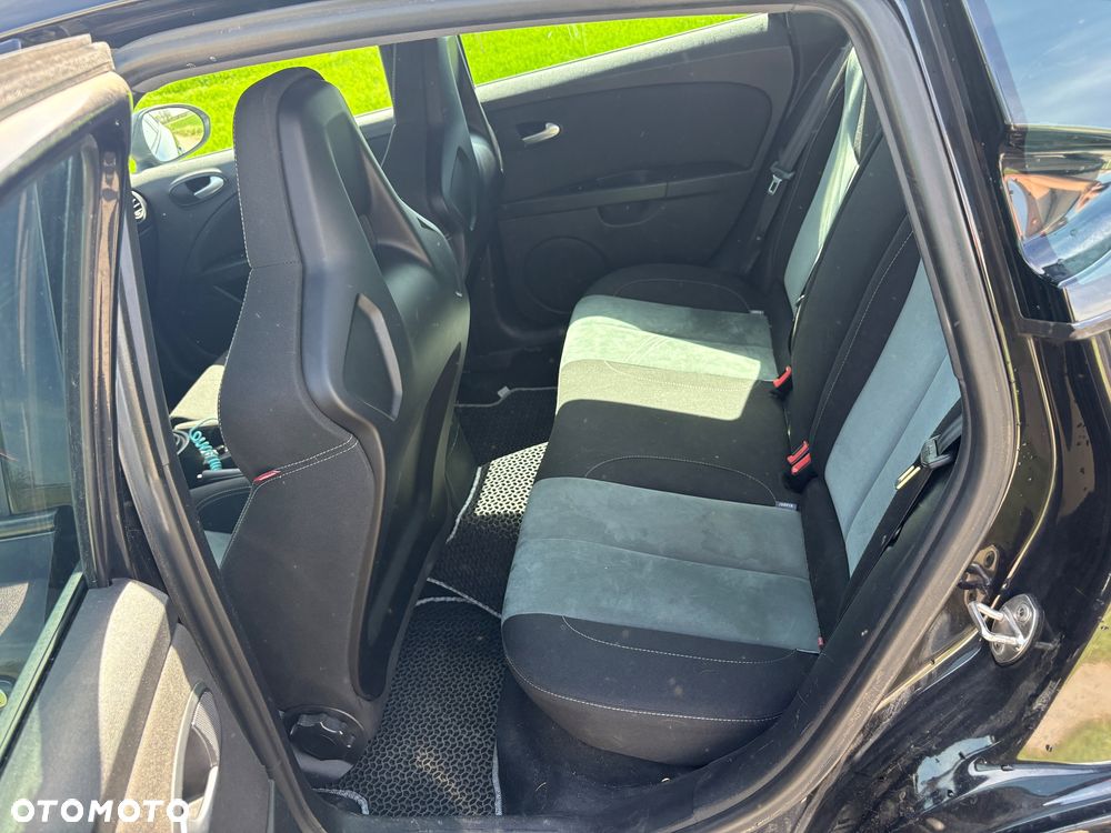 Seat Leon 2.0 T FSI Cupra R - 9