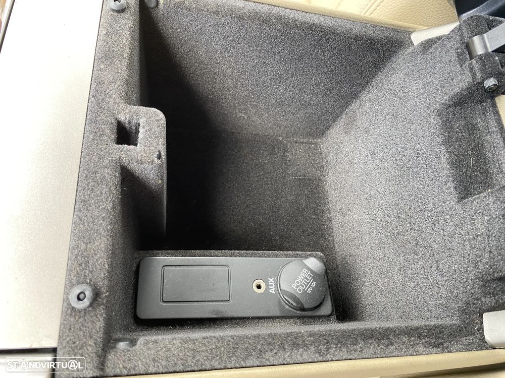 Jaguar XF 3.0 D V6 Premium Luxury - 35