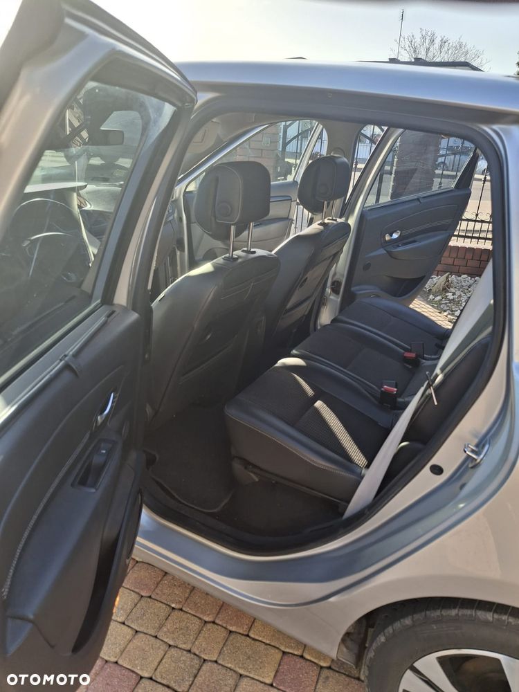 Renault Scenic - 12