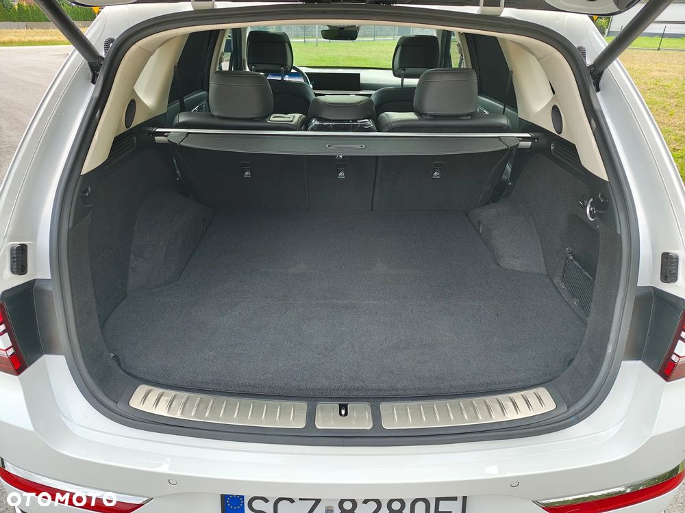Genesis GV80 - 32