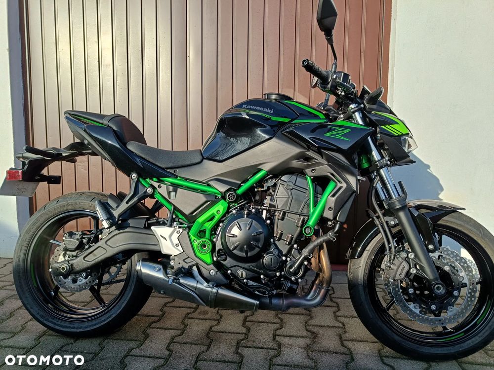 Kawasaki Z 650 - 6
