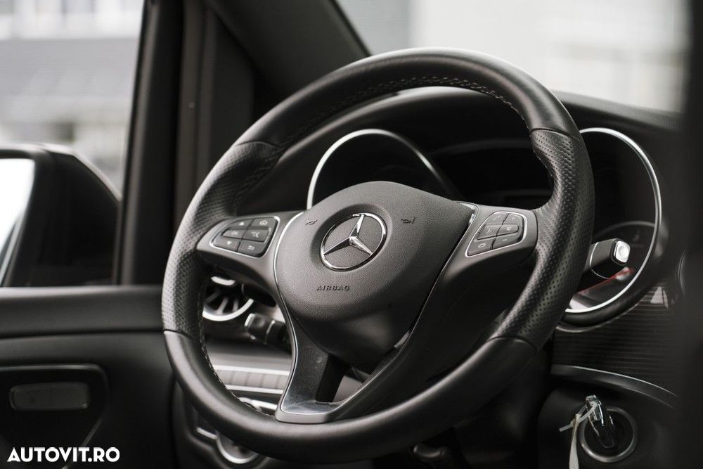 Mercedes-Benz V - 28