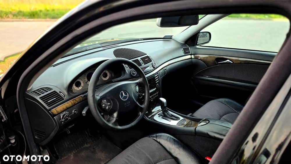Mercedes-Benz Klasa E 320 CDI Elegance DPF - 10