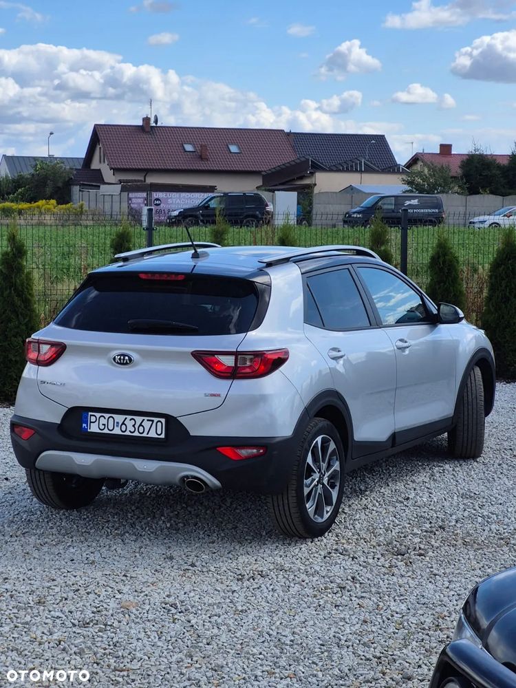 Kia Stonic - 4