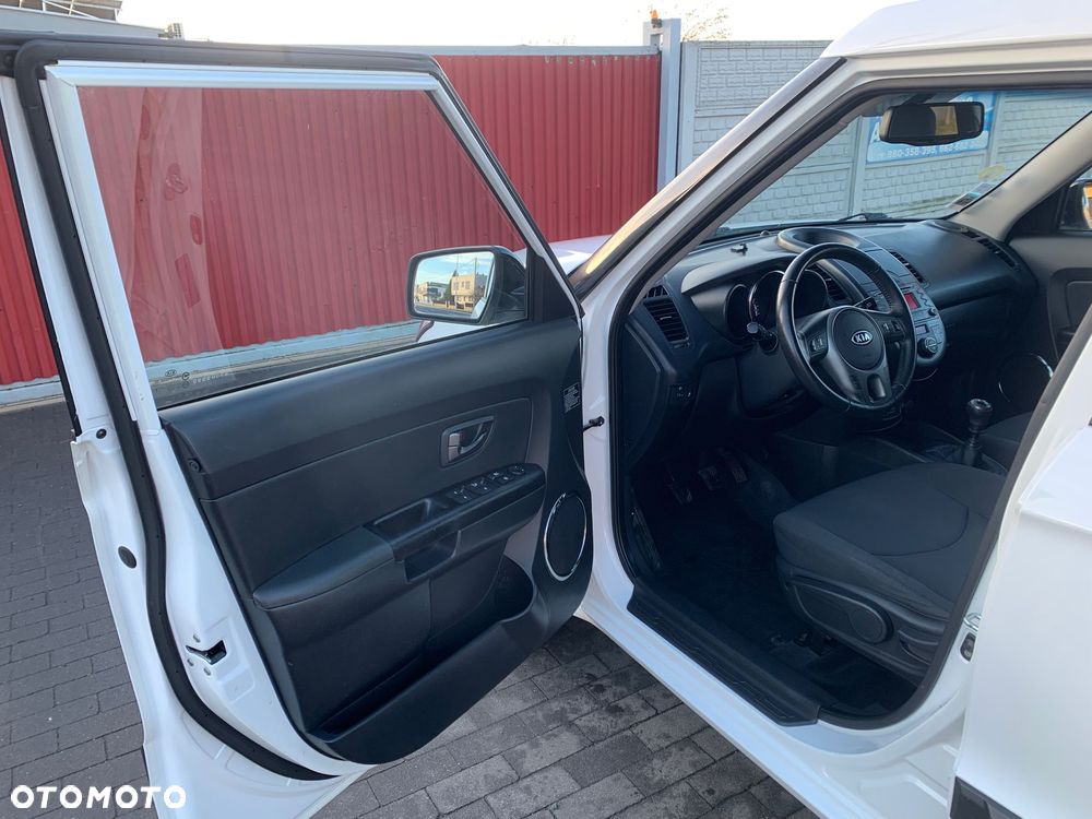 Kia Soul 1.6 CRDI Dream-Team Edition - 13
