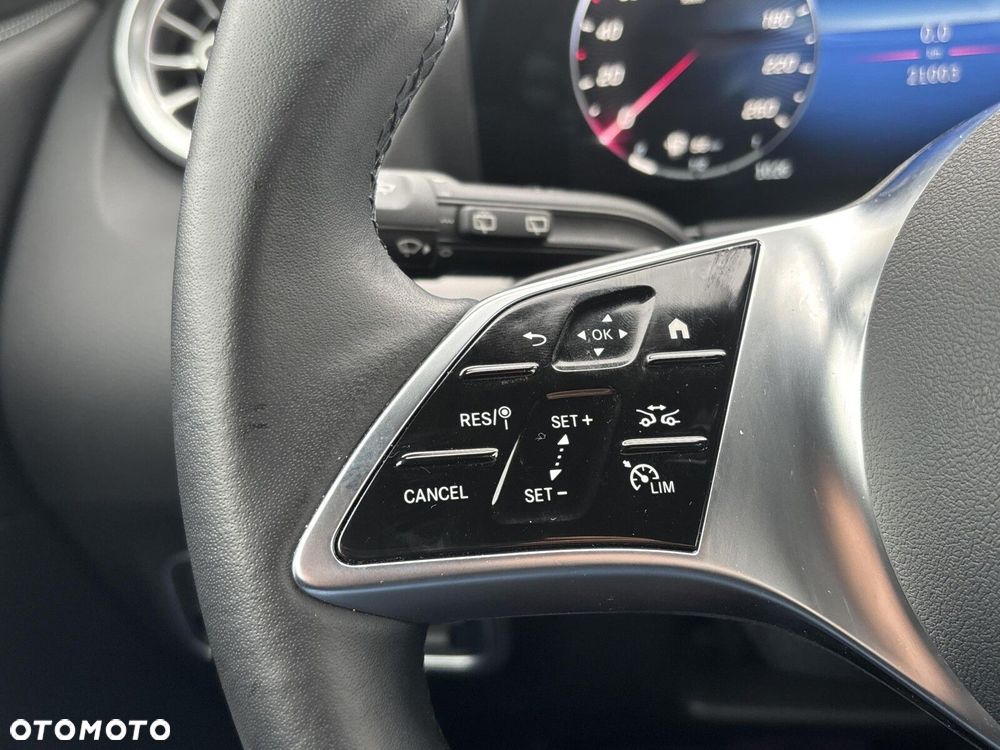 Mercedes-Benz GLA - 26