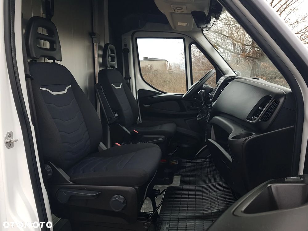Iveco DAILY KONTENER NISKOPODŁOGOWY 4,43x2,23x2,42 SKLEP FOODTRUCK BAR KLIMA KONIOWÓZ KAMPER - 8