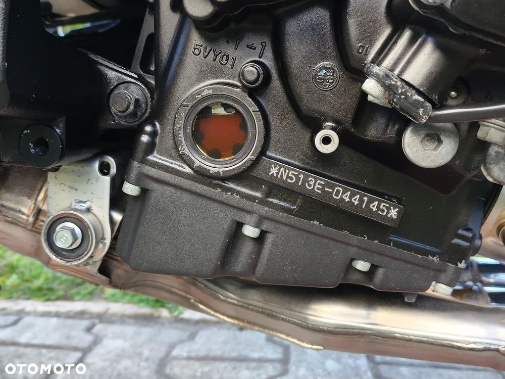 Yamaha FZ - 11