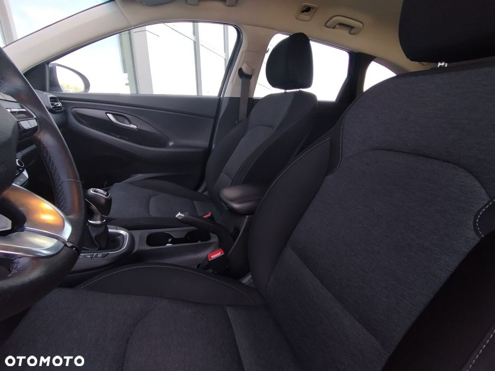Hyundai i30 1.5 T-GDI 48V Smart - 7