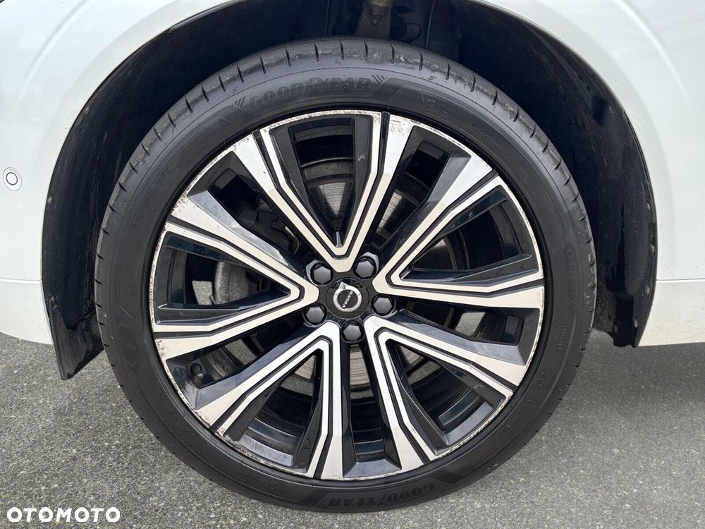 Volvo XC 60 B5 B AWD Plus Bright - 9