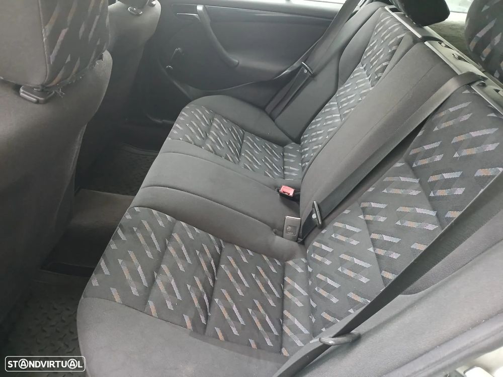 Mercedes-Benz C 220 CDI Elegance - 8