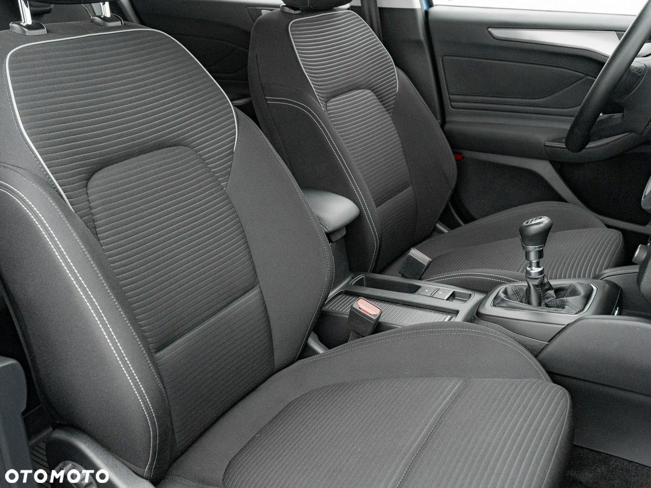 Ford Focus 1.0 EcoBoost Titanium - 35