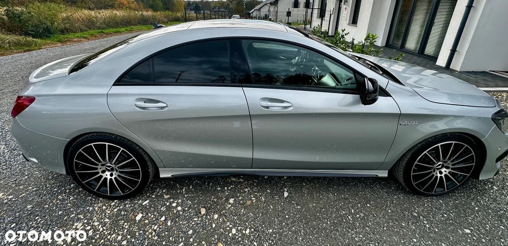 Mercedes-Benz CLA 45 AMG 4-Matic - 11