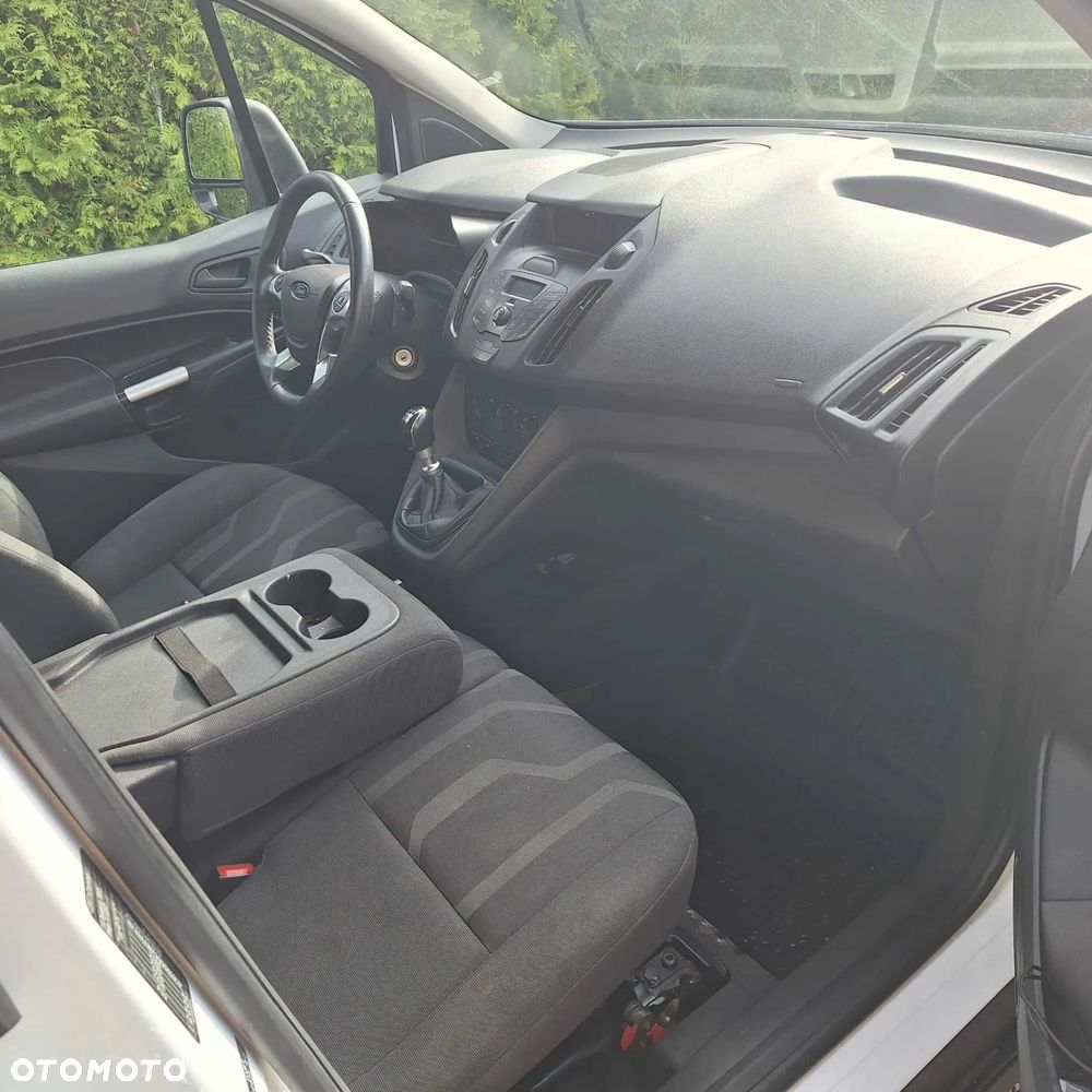 Ford Transit Connect - 9