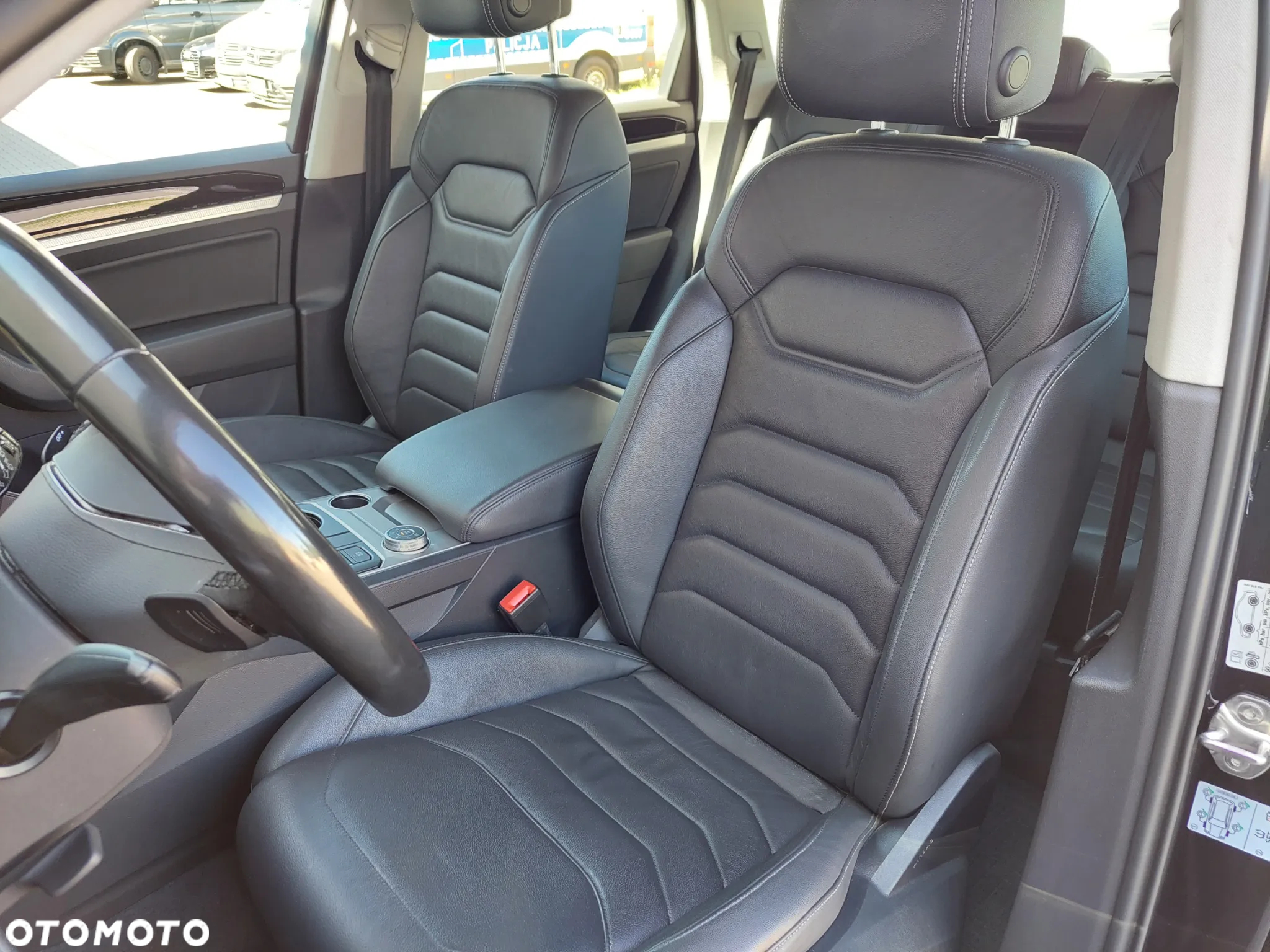 Volkswagen Touareg 3.0 V6 TDI SCR 4Mot - 26