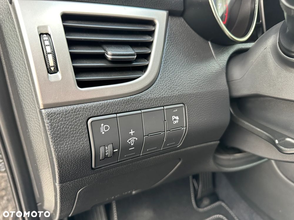 Hyundai i30 1.6 GDI Premium - 17