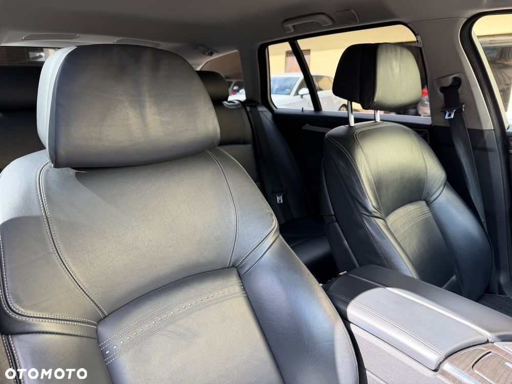 BMW Seria 5 525d xDrive Luxury Line - 24