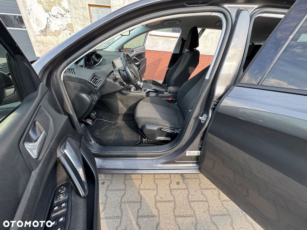 Peugeot 308 - 14