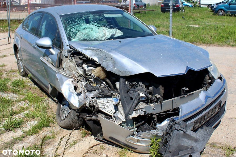 Citroen C5 II 2008 1.8i 6FY Sedan (MASKA, ZDERZAK, LAMPA, BŁOTNIK, DRZWI, SZYBA, FOTEL) - 2