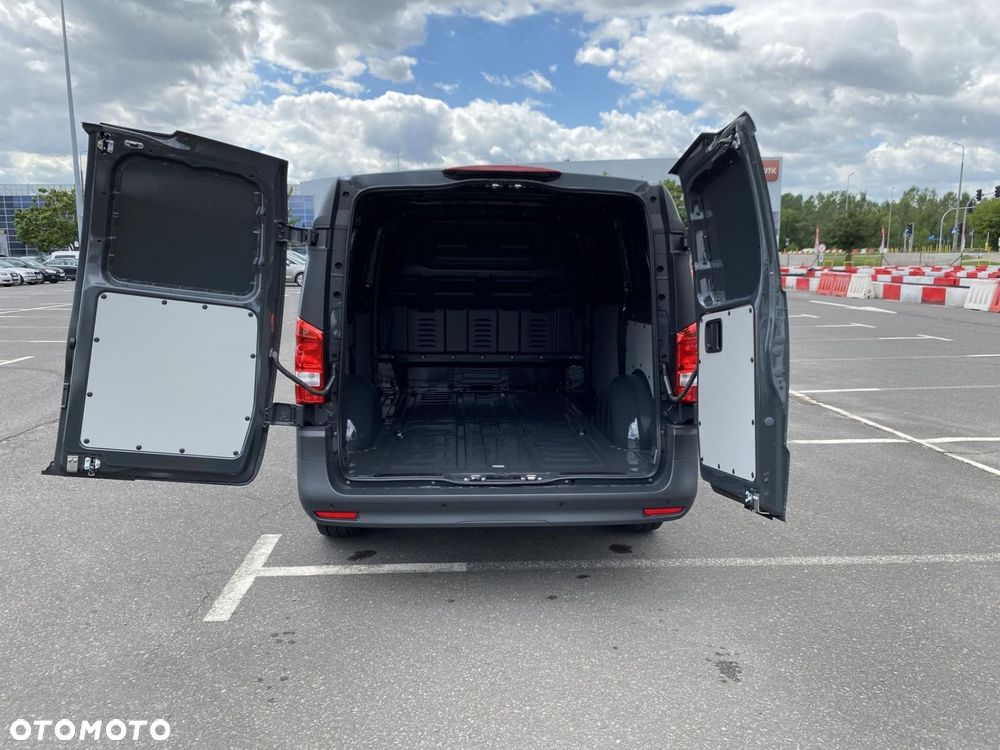 Mercedes-Benz Vito - 19