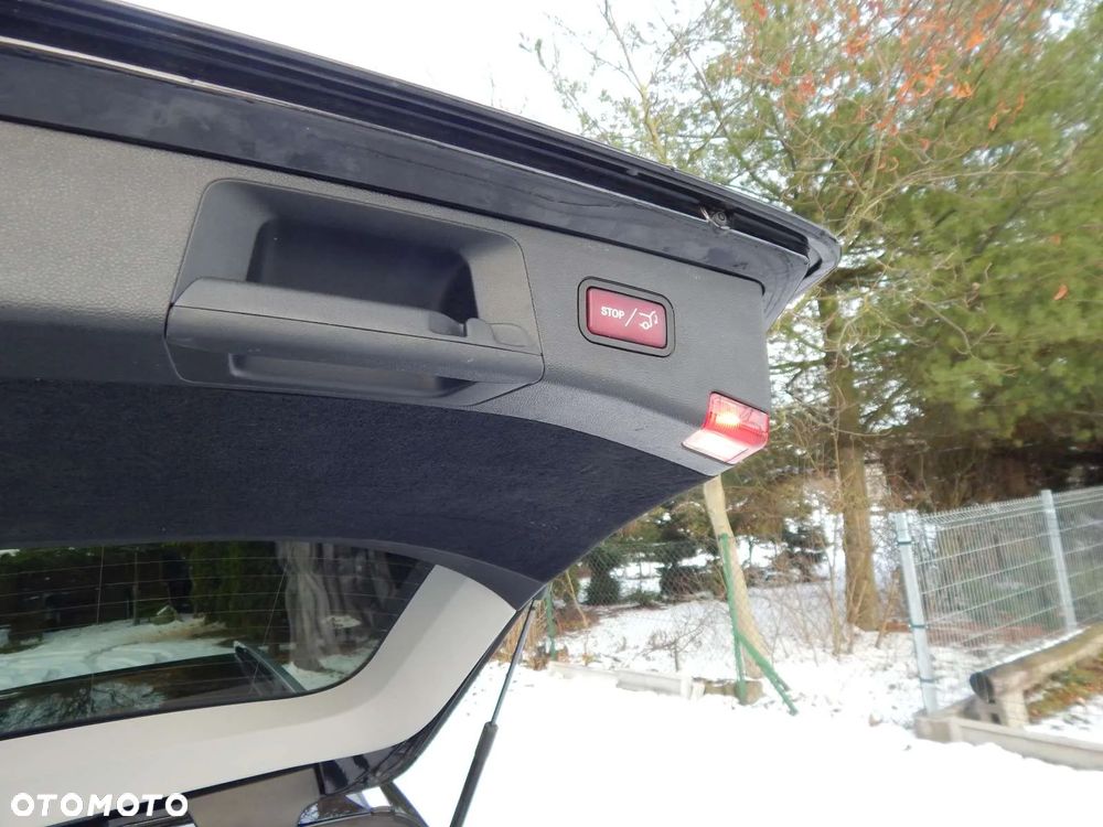 Mercedes-Benz Klasa E 220 CDI 7G-TRONIC Avantgarde - 26