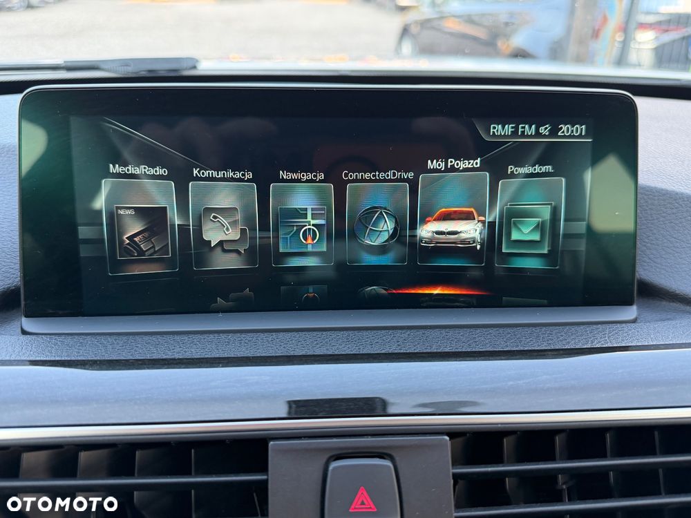 BMW Seria 3 320i Edition M Sport Shadow - 21
