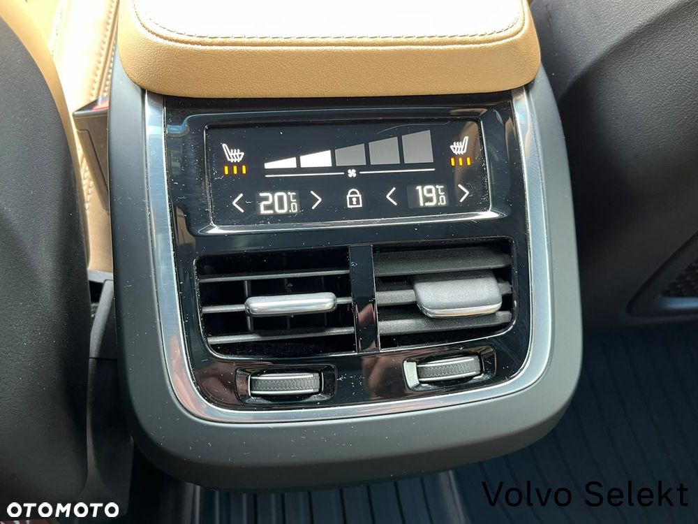 Volvo XC 90 - 37