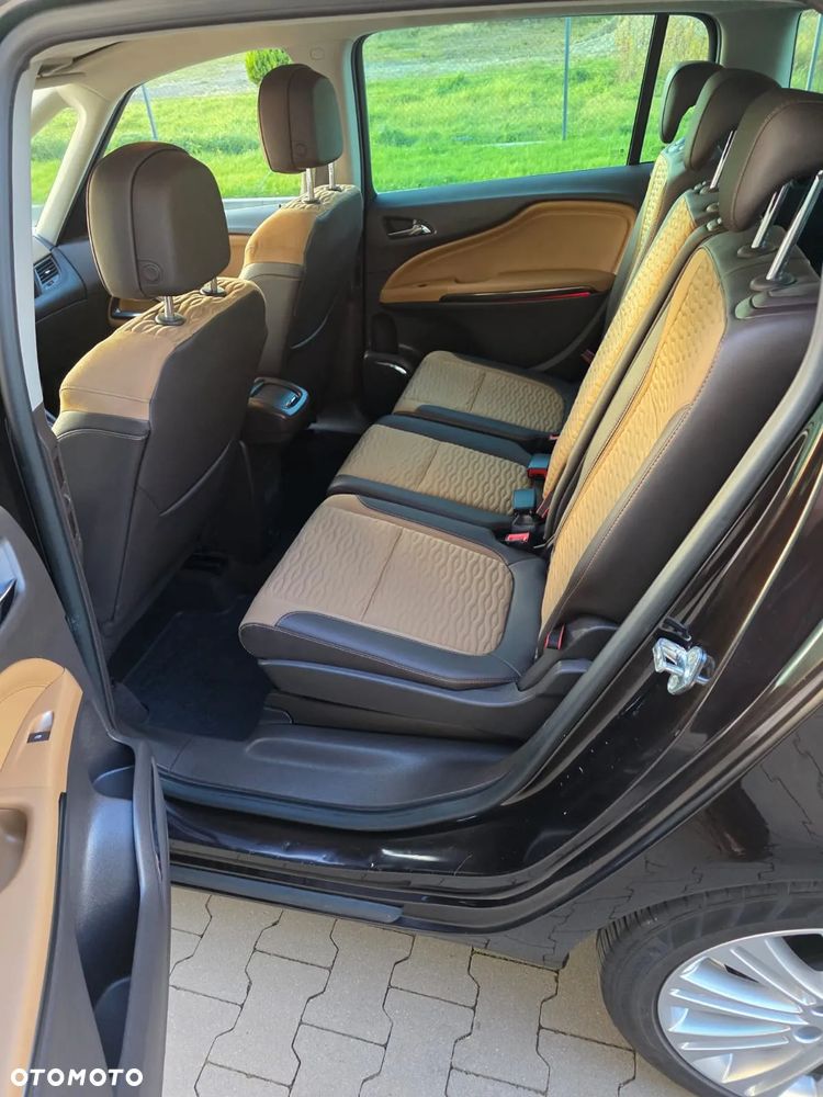 Opel Zafira Tourer 2.0 CDTI Innovation - 24