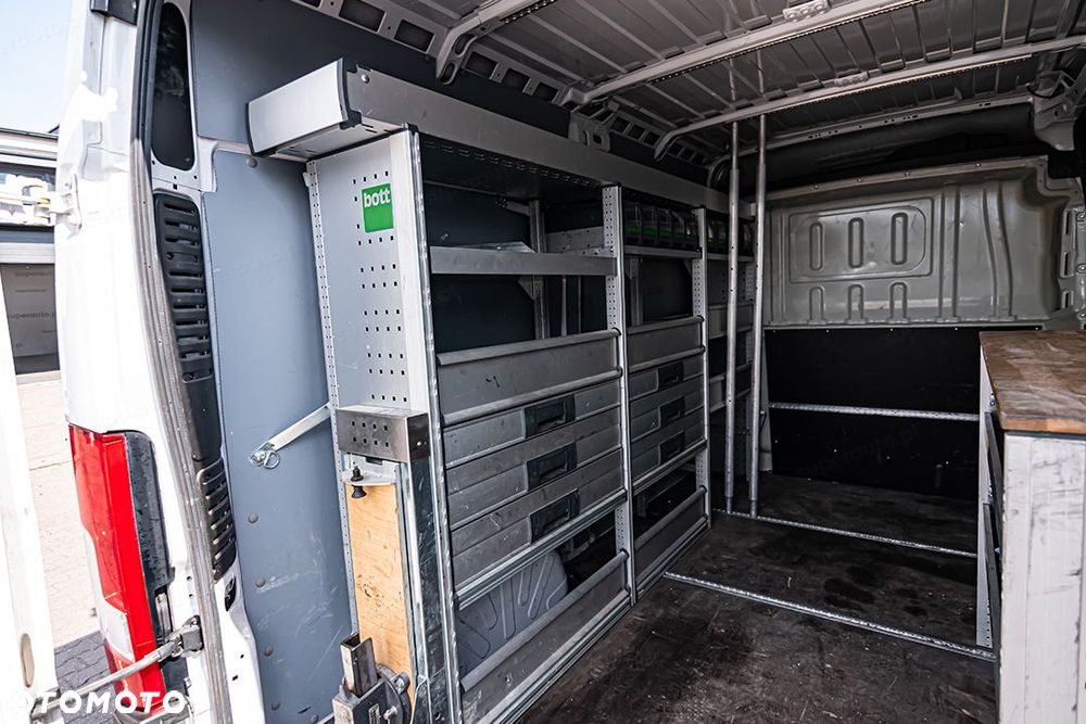 Opel Movano L2H2 2.2 165KM - 13