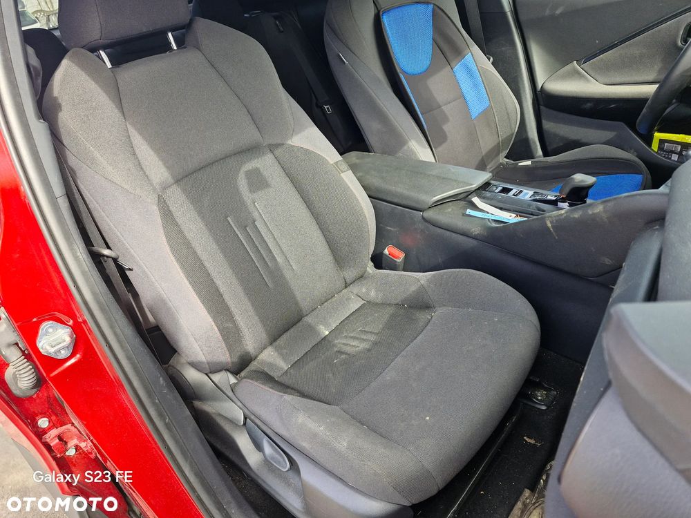 Toyota C-HR 2.0 Hybrid Dynamic Force Executive - 18