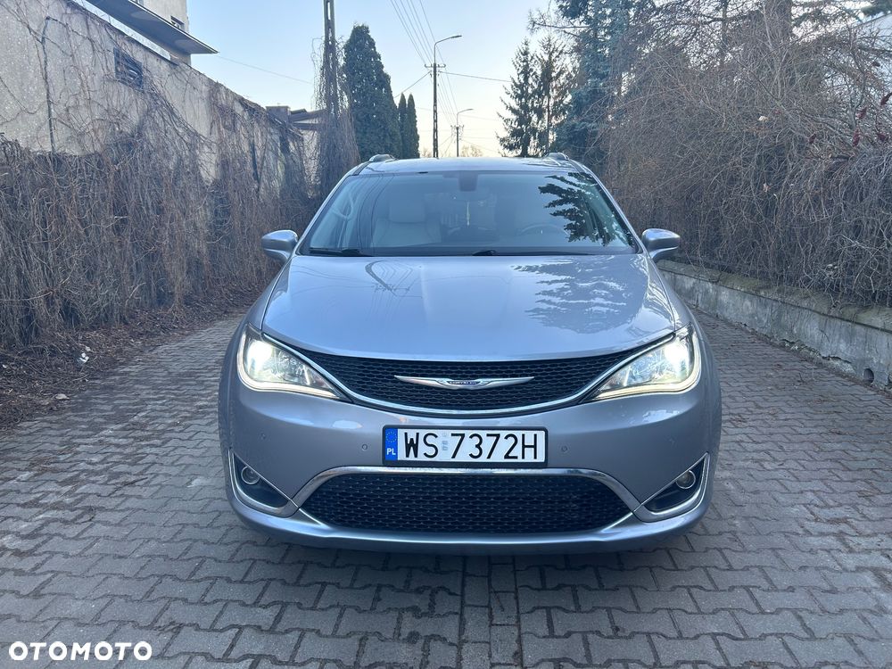 Chrysler Pacifica - 3