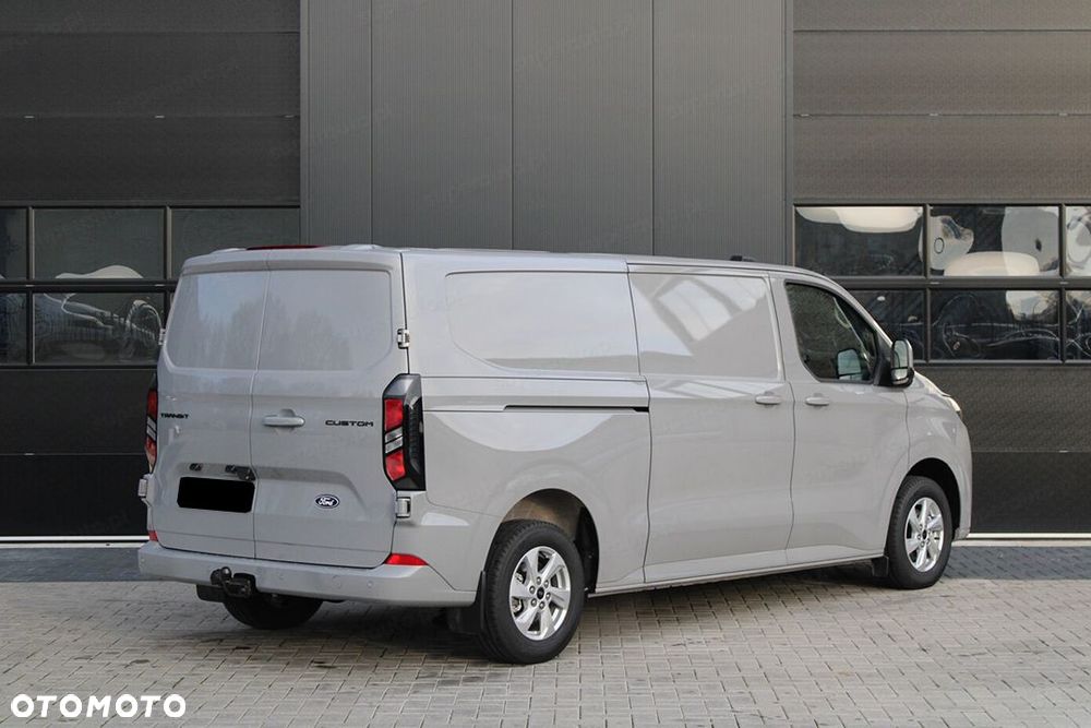 Ford Transit Custom 320 L2H1 Limited A8 2.0 170KM - 3