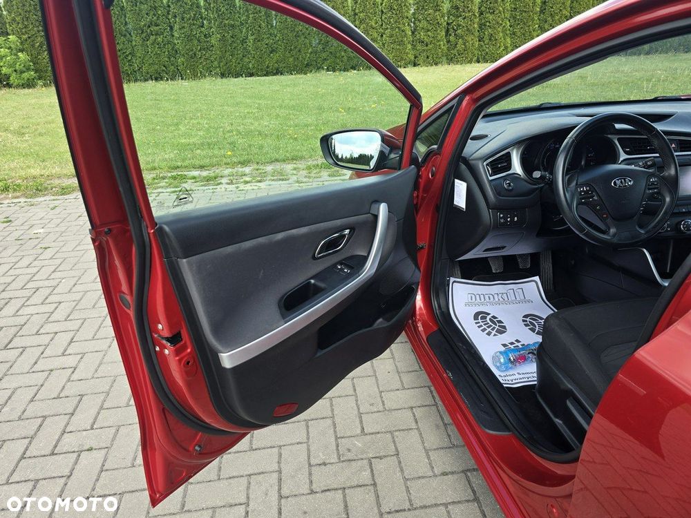 Kia Ceed - 15