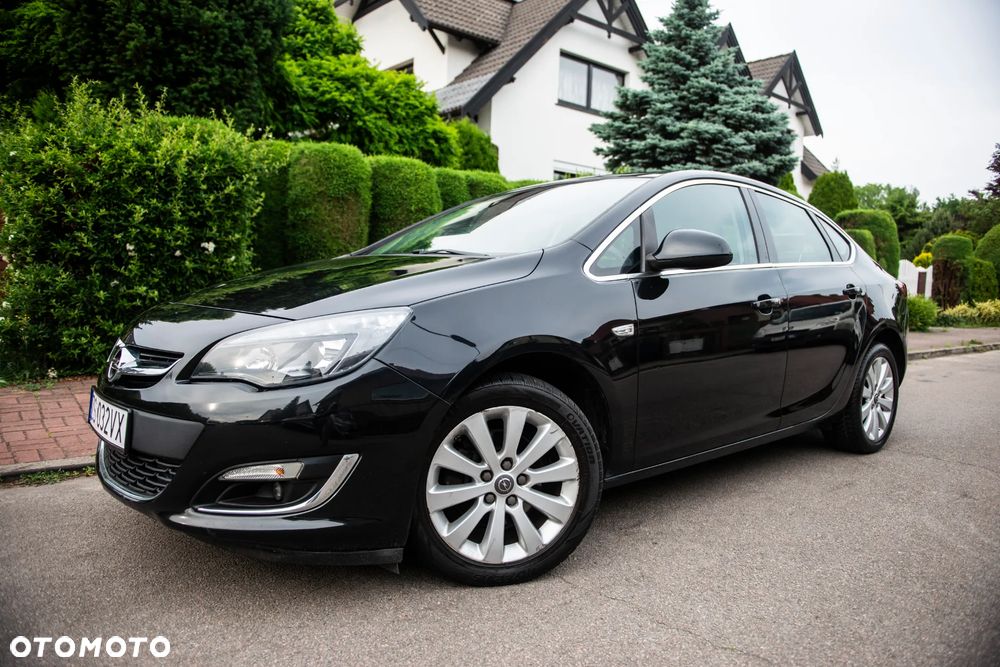 Opel Astra 1.6 D (CDTI) Start/Stop Edition - 1