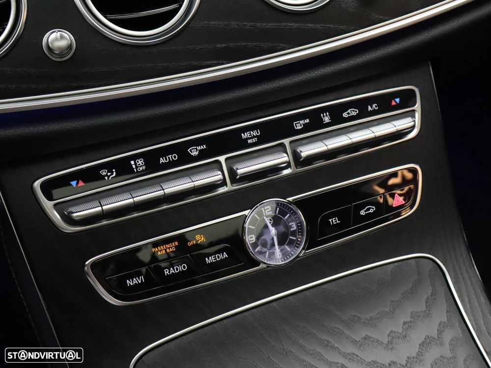 Mercedes-Benz E 300 de 9G-TRONIC AMG Line - 28