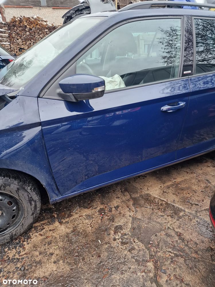 Drzwi  lewy przód  skoda  Fabia  III  w kolorze LF5A - 2