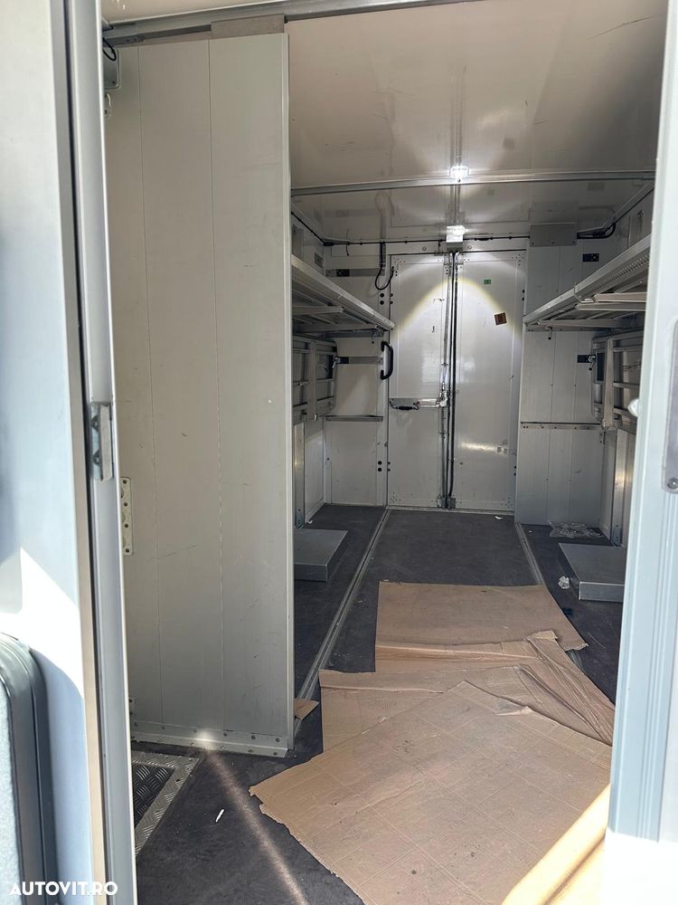 Volkswagen Crafter - 8