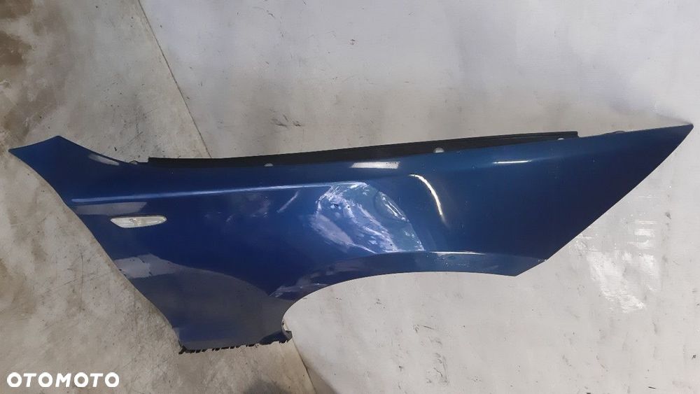 * BŁOTNIK PRZEDNI PRZOD  PRAWY BMW 1 E81 E82 E87 E88 DO MALOWANIA SYNDEBLAU NIEBIESKI - 3