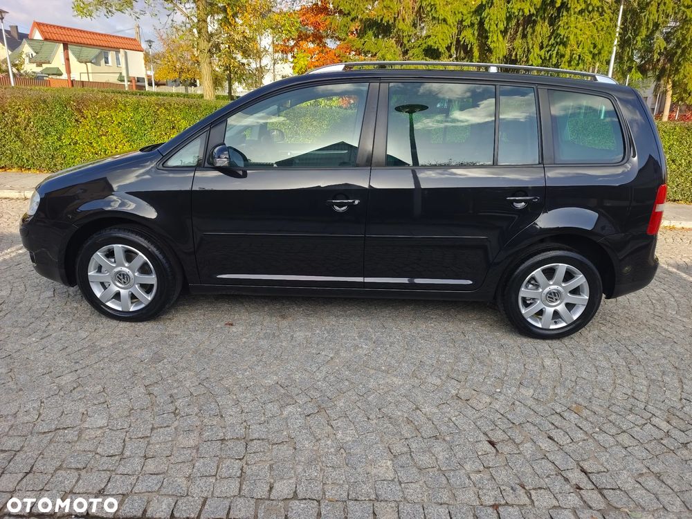 Volkswagen Touran 2003 photo 5