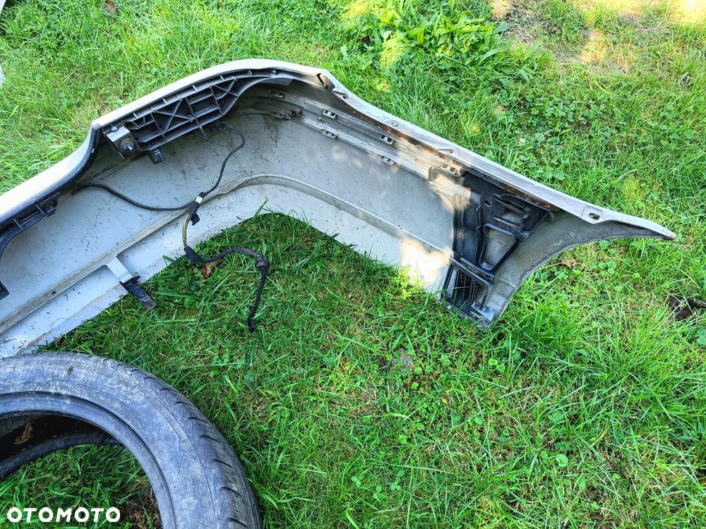 MERCEDES W211 SEDAN ZDERZAK TYŁ TYLNY PDC AVANTGARDE 775 - 23