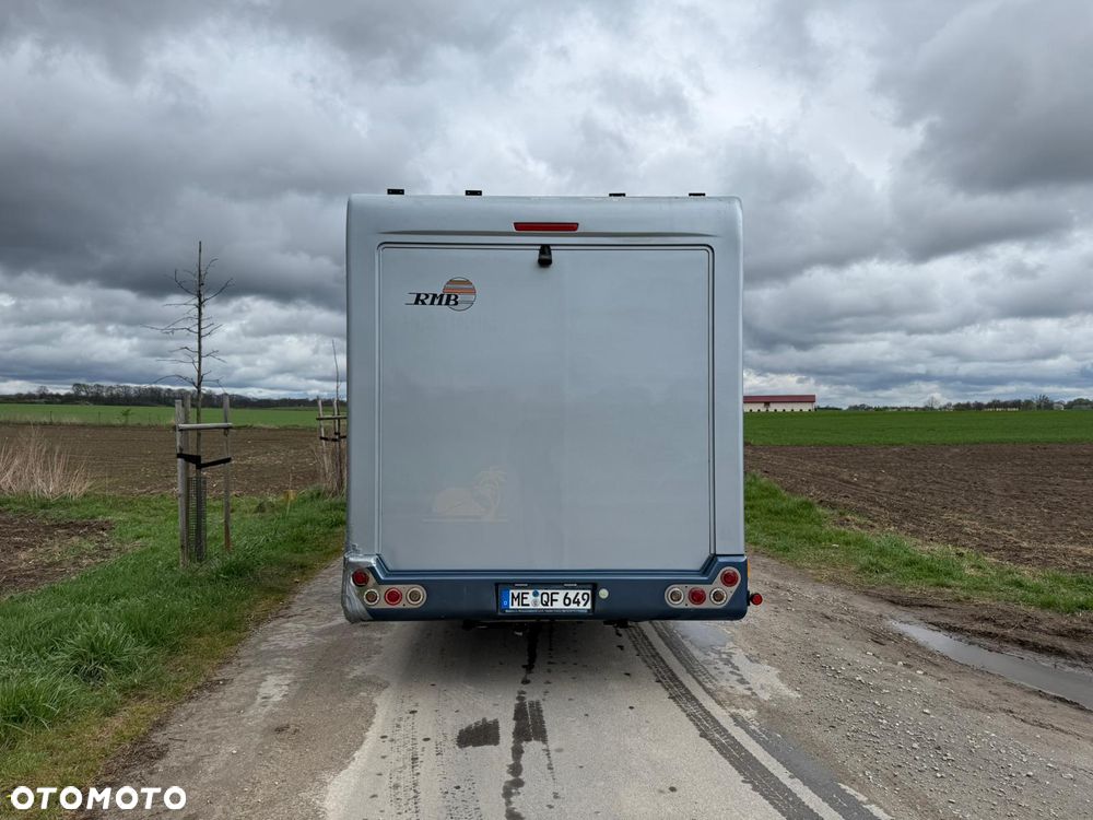 Mercedes-Benz RMB - 11