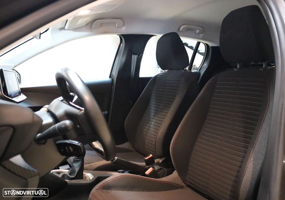 Peugeot 208 1.2 PureTech Active Pack - 11