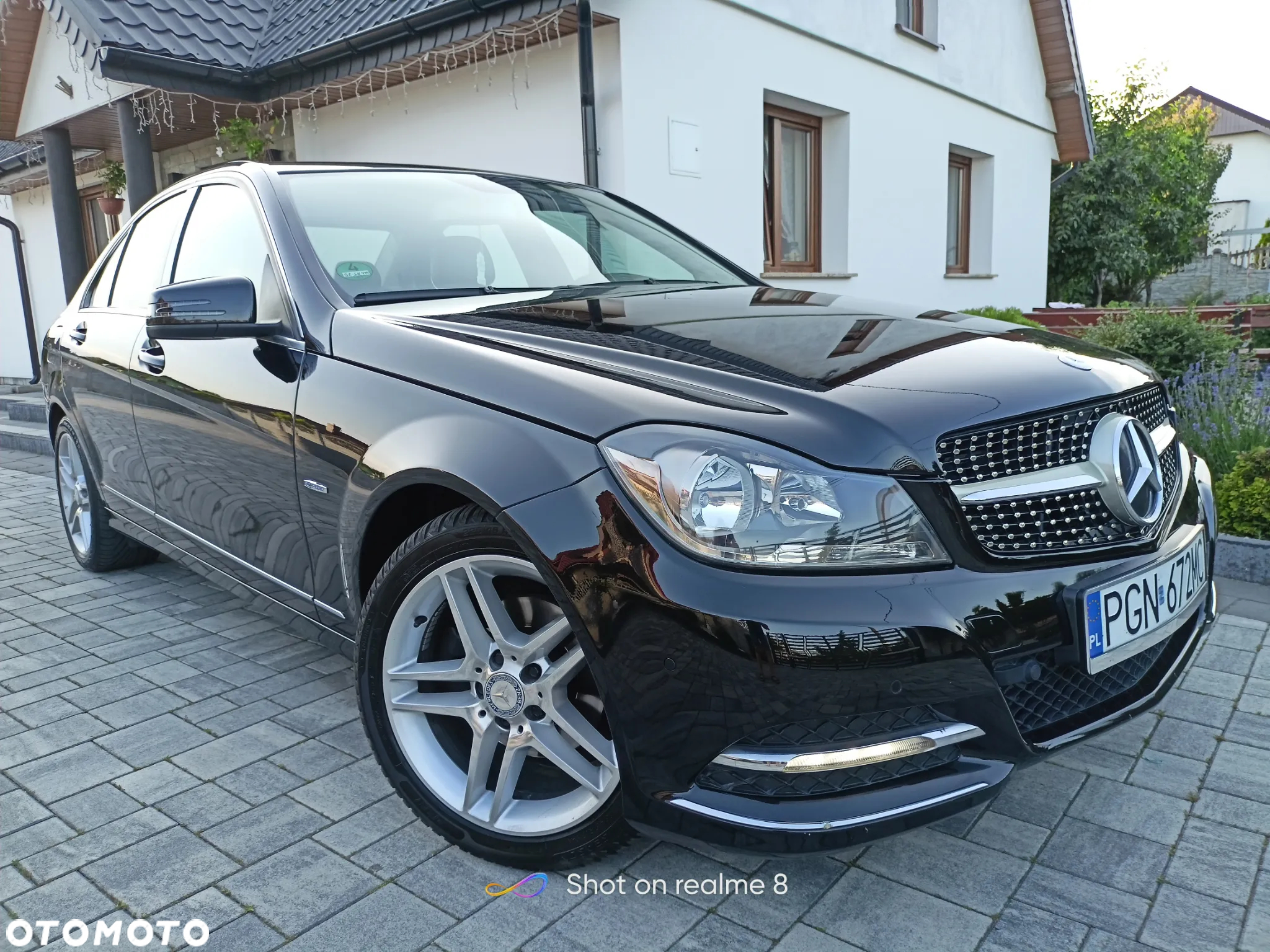 Mercedes-Benz Klasa C 180 CGI BlueEff Avantgarde - 37
