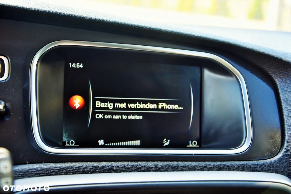 Volvo V40 D2 Momentum - 27