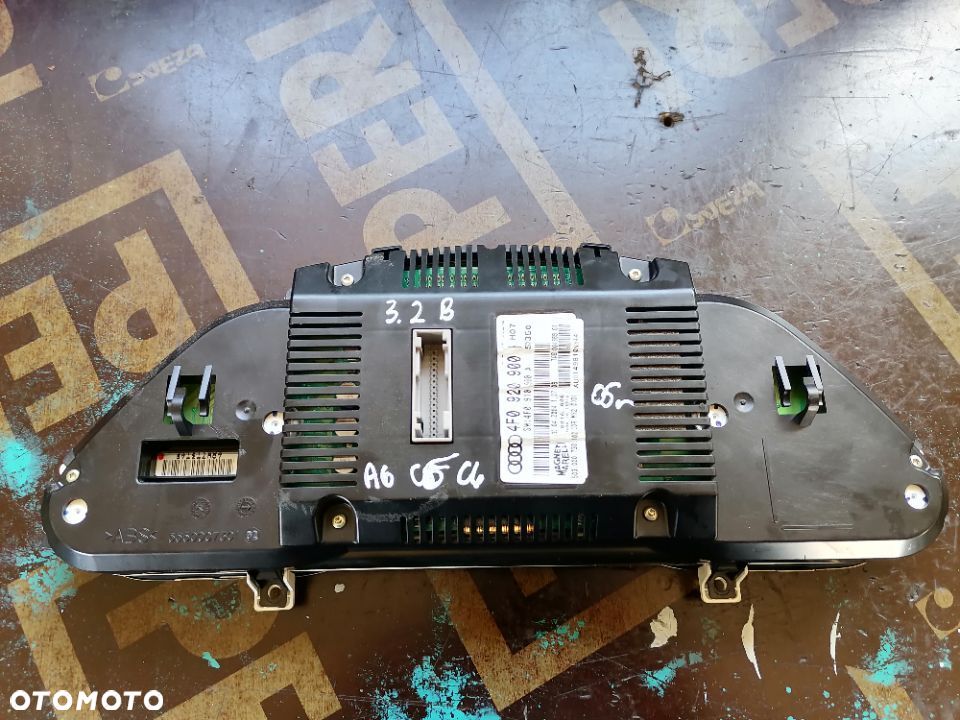 Licznik Zegar Audi A6 C6 Benzyna Europa 4F0920900K - 5