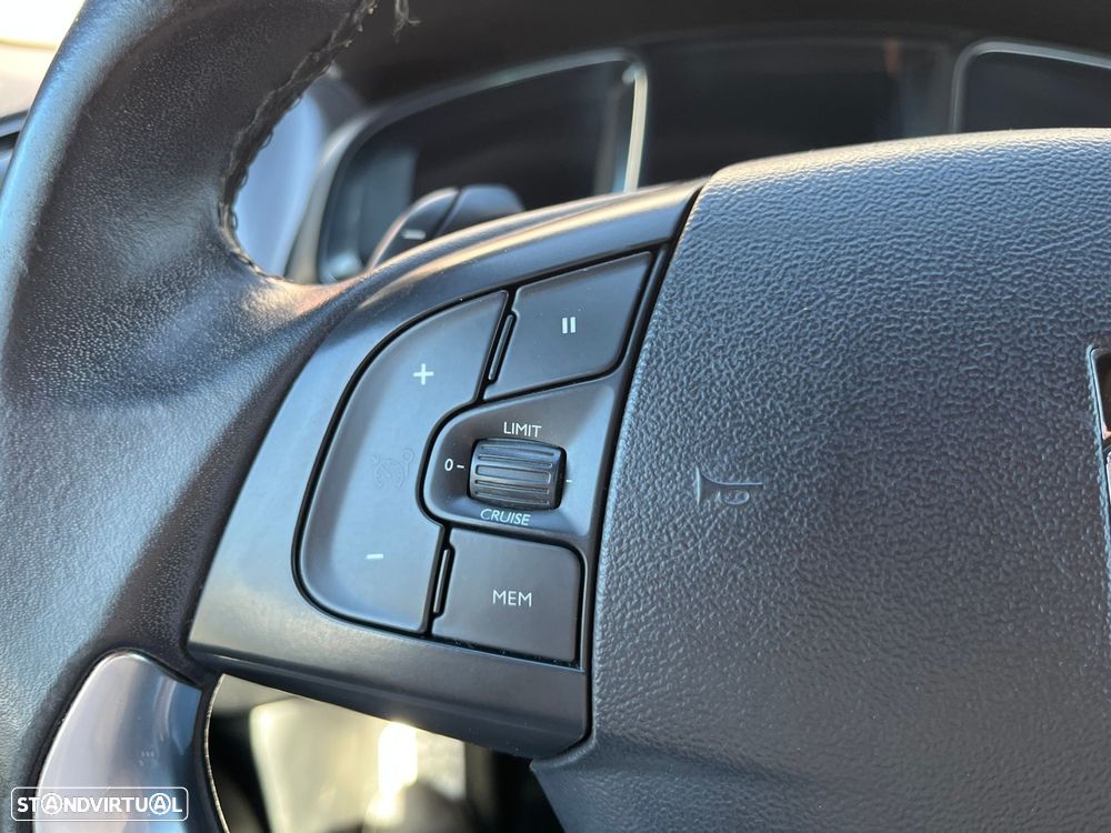 Citroën DS5 2.0 HDi Hybrid4 So Chic CMP6 - 16