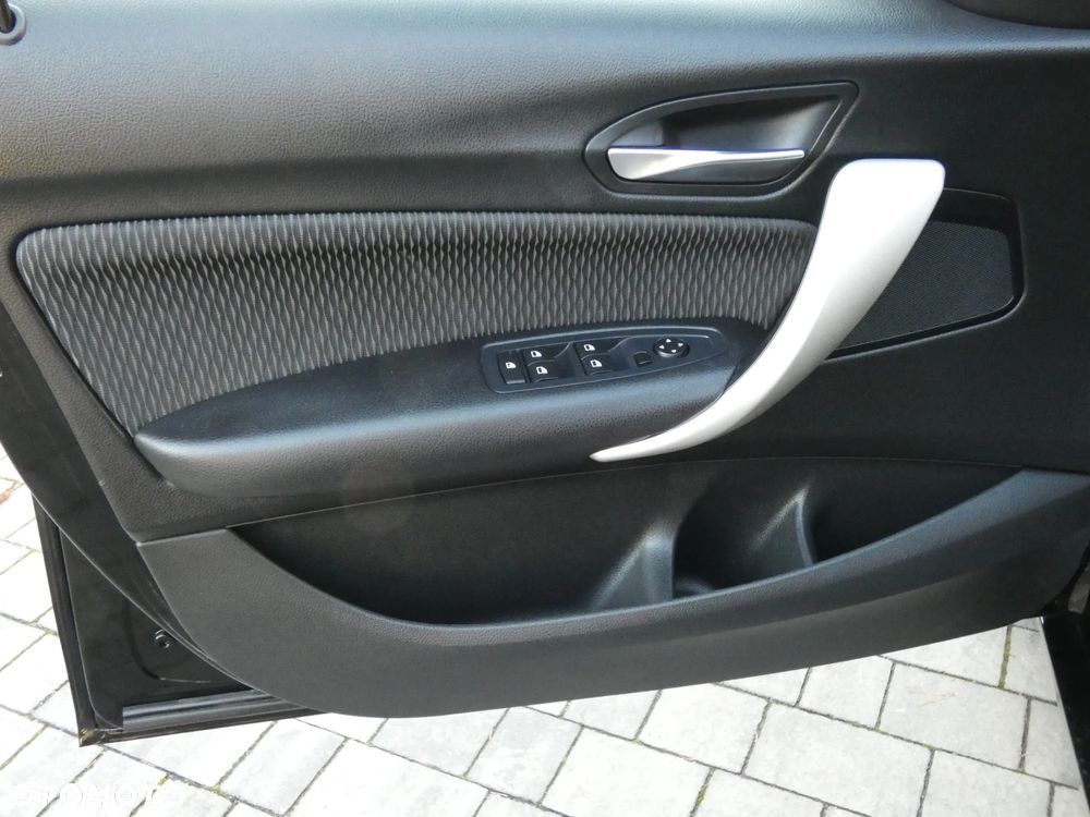 BMW Seria 1 118i Sport Line - 20