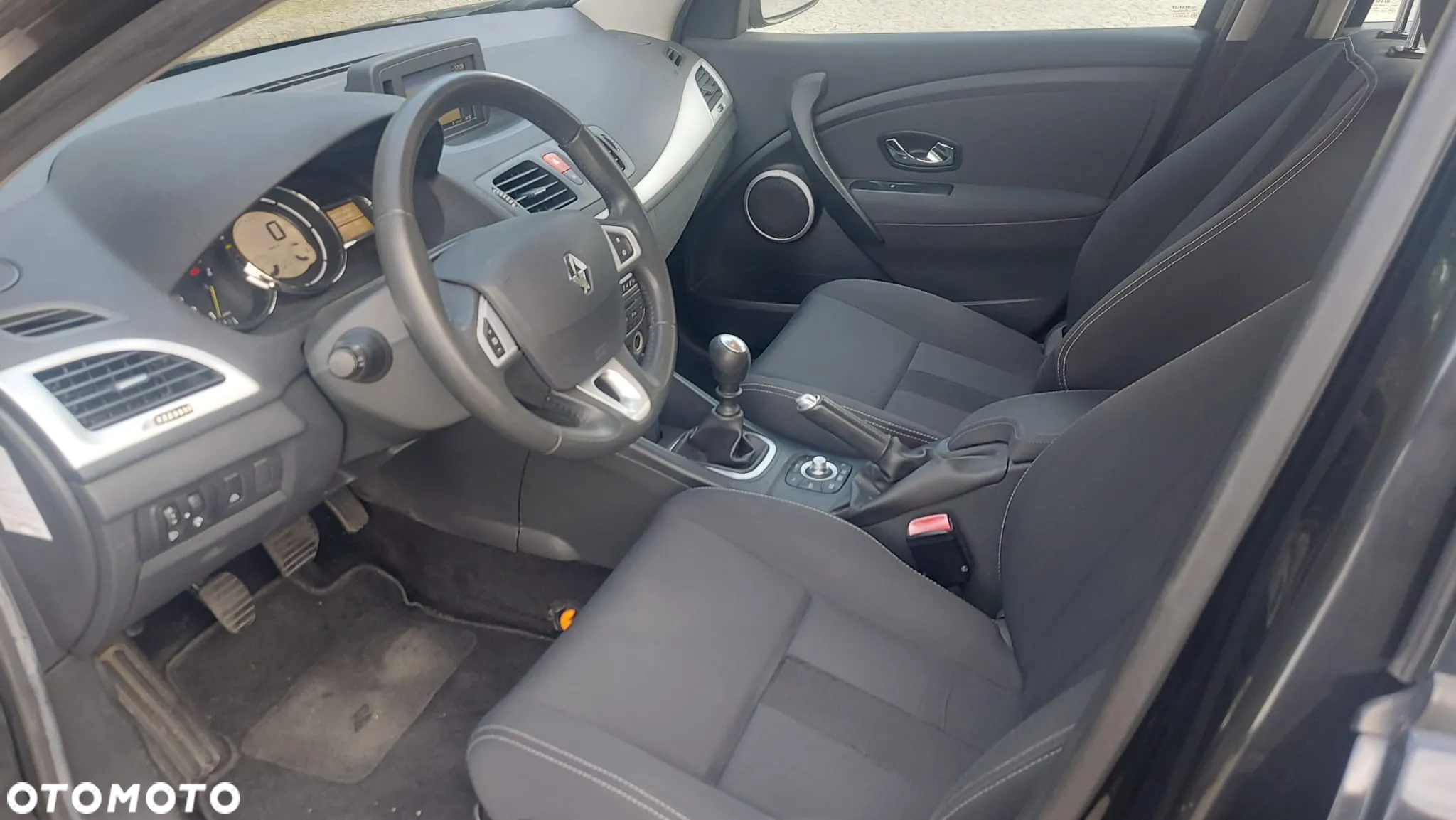 Renault Megane 1.6 16V 110 LIMITED - 9
