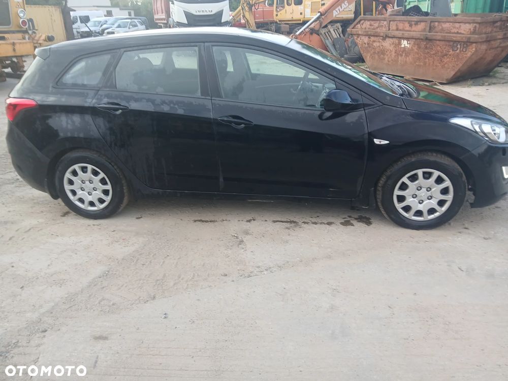 Hyundai i30 1.4 CRDi Premium - 8