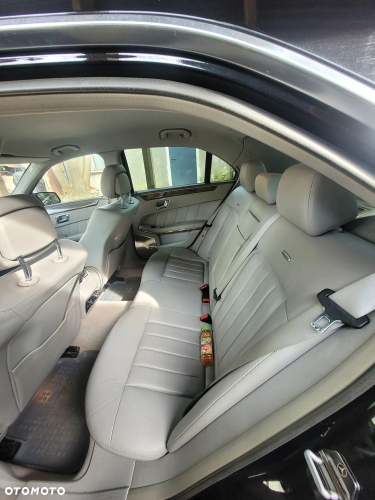 Mercedes-Benz Klasa E 250 CDI DPF BlueEFFICIENCY Automatik Elegance - 10